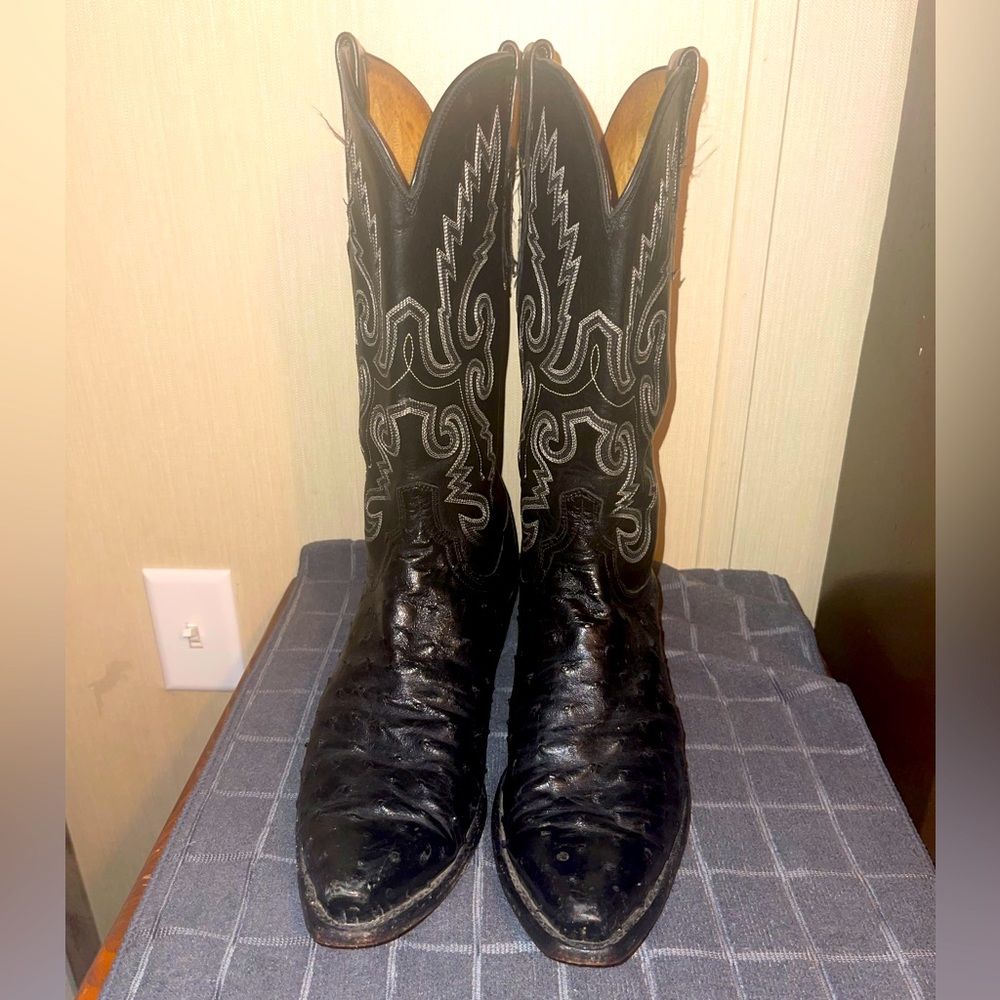 Vintage Lucchese 1883 Ostrich Full Quill